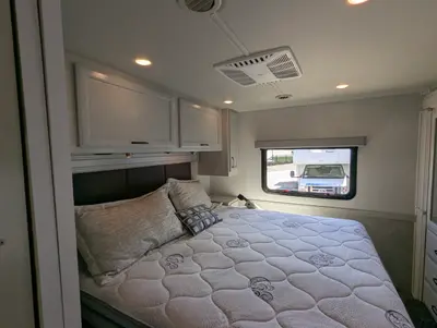 2024 Holiday Rambler Eclipse 34J photo 24