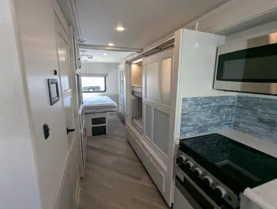 2024 Holiday Rambler Eclipse 34J photo 18
