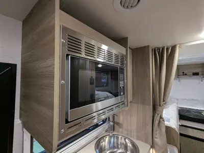 2027 Winnebago Ekko photo 34