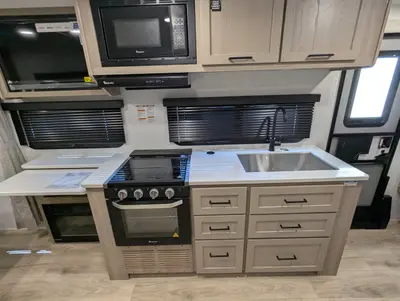 2026 Forest River Rockwood Mini Lite 2205S photo 12
