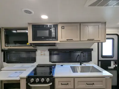 2026 Forest River Rockwood Mini Lite 2205S photo 13