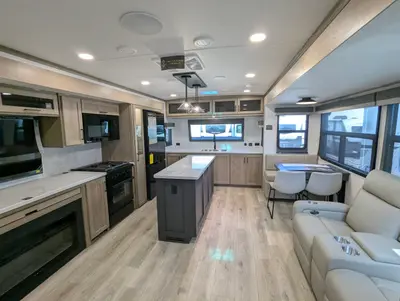 2026 Forest River Rockwood Signature 8339FK photo 13