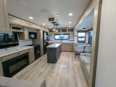 2026 Forest River Rockwood Signature 8339FK photo 34