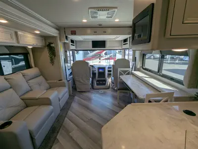 2023 Fleetwood Bounder 35GL photo 35