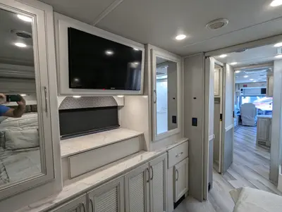 2023 Fleetwood Bounder 35GL photo 31