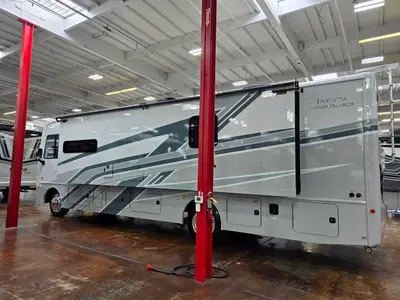 2026 Holiday Rambler Invicta 33HB photo 9