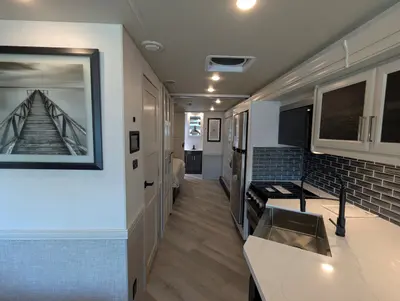 2026 Holiday Rambler Invicta 33HB photo 16