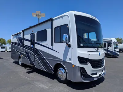 New 2026 Holiday Rambler Invicta 33HB