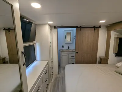 2024 Alliance RV Paradigm 395DS photo 23