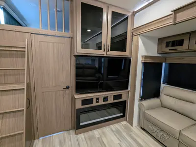 2024 Alliance RV Paradigm 395DS photo 16