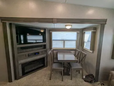 2020 Forest River Flagstaff Super Lite 528IKWS photo 22