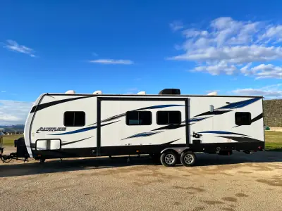 Used 2015 Crossroads Altitude At 310