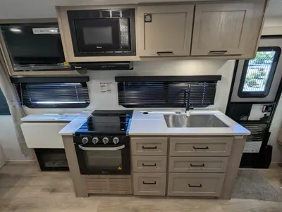 2026 Forest River Rockwood Mini Lite 2205S photo 11