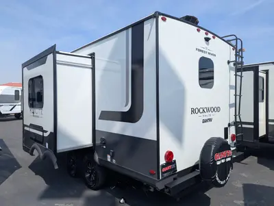 2026 Forest River Rockwood Mini Lite 2108RB photo 5