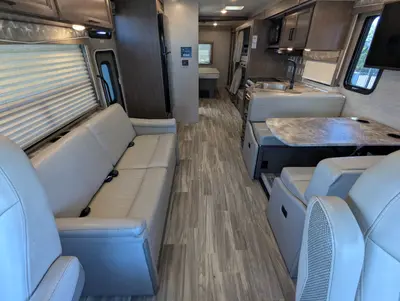 2022 Thor Motor Coach A.C.E. 32.3 photo 13