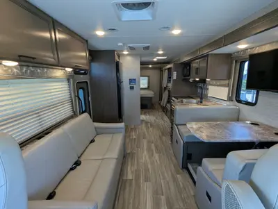 2022 Thor Motor Coach A.C.E. 32.3 photo 12