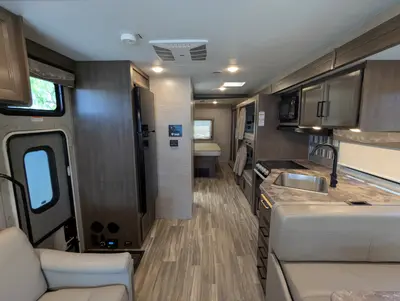 2022 Thor Motor Coach A.C.E. 32.3 photo 16