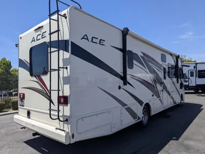 2022 Thor Motor Coach A.C.E. 32.3 photo 6