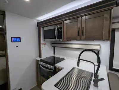 2026 Entegra Coach Esteem XL 32U photo 24