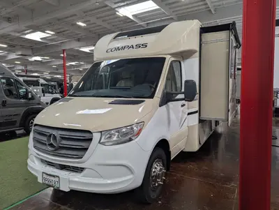 2020 Thor Motor Coach Compass RUV photo 4