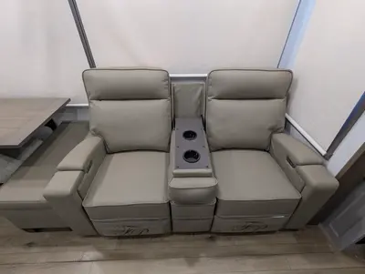 2026 Alliance RV Paradigm 340RL photo 30