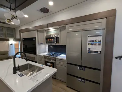 2026 Alliance RV Paradigm 340RL photo 26