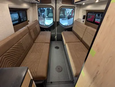 2026 Storyteller Overland Crew Mode XL photo 22
