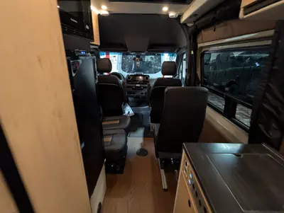 2026 Storyteller Overland Crew Mode XL photo 25