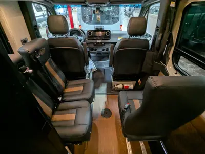 2026 Storyteller Overland Crew Mode XL photo 27