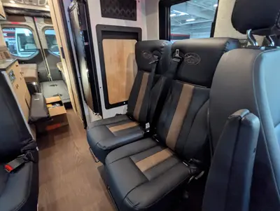 2026 Storyteller Overland Crew Mode XL photo 14