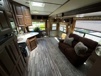 2015 DUTCHMEN DENALI photo 4