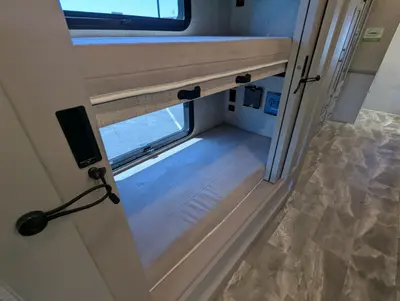 2023 Thor Motor Coach Challenger photo 38