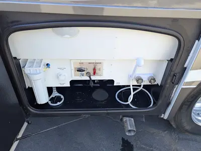 2023 Thor Motor Coach Challenger photo 8