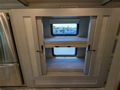 2023 Thor Motor Coach Challenger photo 44