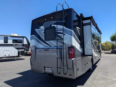 2023 Thor Motor Coach Challenger photo 14