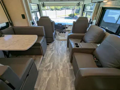 2023 Thor Motor Coach Challenger photo 26