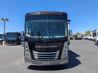 2023 Thor Motor Coach Challenger photo 3