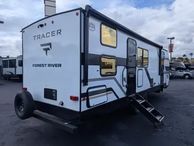 2026 Prime Time Tracer 275BH photo 11