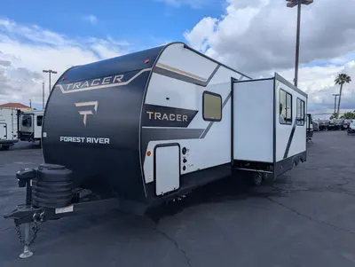 2026 Prime Time Tracer 275BH photo 9
