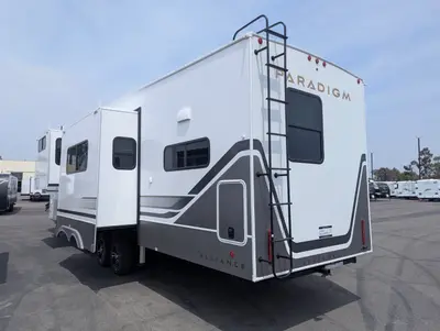 2026 Alliance RV Paradigm 382RK photo 4