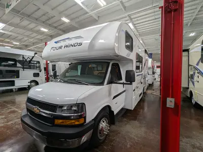 2027 Thor Motor Coach Four Winds Espec 22Z photo 3