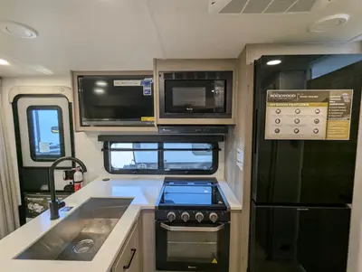 2026 Forest River Rockwood Mini Lite 2214S photo 20