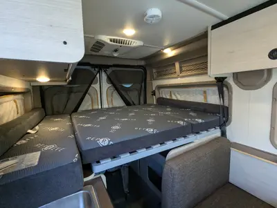 2026 Winnebago Solis Pocket 36A photo 13
