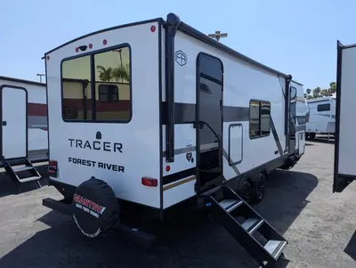 2026 Prime Time Tracer 235RK photo 9
