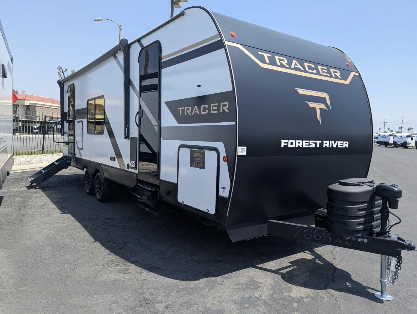 2026 Prime Time Tracer 235RK exterior