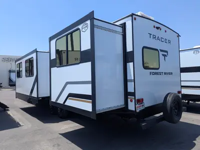 2026 Prime Time Tracer 295DB photo 8