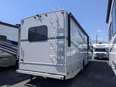 2026 Holiday Rambler Admiral 34J photo 6