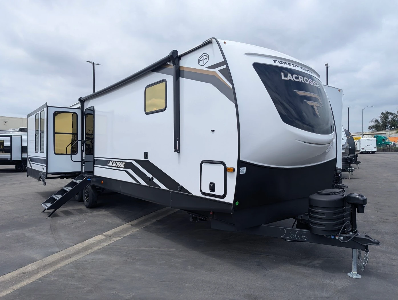 2026 Prime Time LaCrosse 3411RK exterior