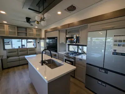 2026 Alliance RV Paradigm 310RL photo 19