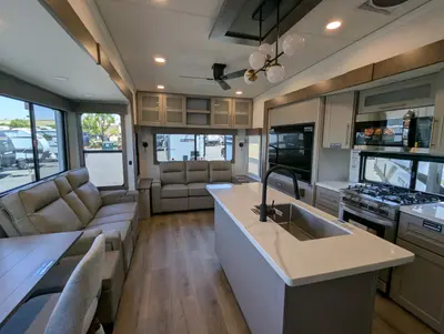 2026 Alliance RV Paradigm 310RL photo 20